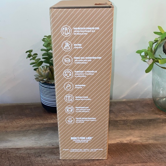 NWB!! Stanley Black Quencher H2.0 Tumbler 40oz - Picture 4 of 14